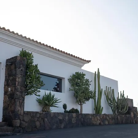 Vila Casa Mila With Heated Pool In El Roque *